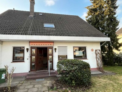 Großzügiges freistehendes Haus mit sieben Zimmern in Pfungstadt