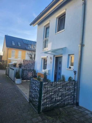 Ihr Wunschhaus - REH mit großem Garten zum Selbstbezug in Unterschleißheim