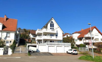 FERNSICHT PUR! MAISONETTEWOHNUNG MIT EBK, 2 BÄDERN, GÄSTE WC MIT DUSCHE, FUßBODENHEIZUNG, 2 GARAGEN