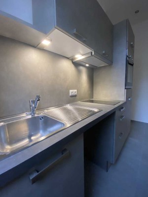 [NEU RENOVIERT MIT SUPER KÜCHE] Wunderschönes Single Apartment mit Einbauküche in Mannheim