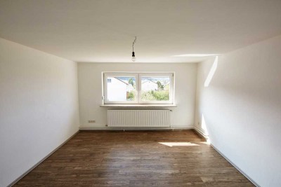 Vollständig renovierte 2-Zimmer-DG-Wohnung in Saal an der Donau