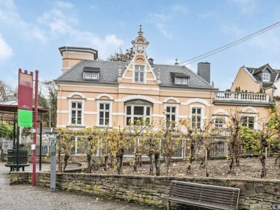 Denkmalgeschützte Immobilie mit Charme - Wohnen und Arbeiten unter einem Dach in Unkel am Rhein