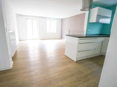 Charmante, geräumige 3-Zimmerwohnung im Herzen von Moosburg