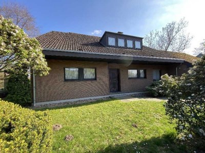 Neuss - großzügiges, freistehendes Einfamilienhaus mit Garten, direkt am Erftbogen! Prov