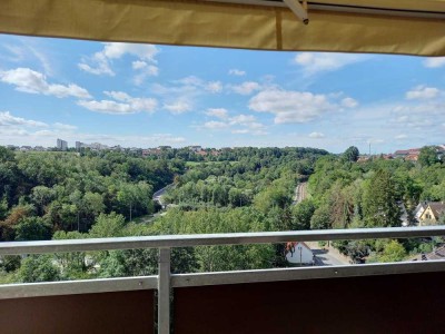 Renovierte Wohnung in Höfingen mit großem Südbalkon und Weitblick