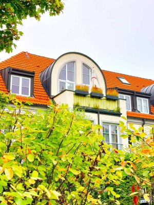 Schicke helle und ruhige 3,5-Zimmer Galeriewohnung mit Süd- und Westbalkon nahe Waldfriedhof