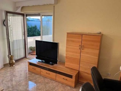 Modern möblierte 2,5 Zimmer Wohnung im Zentrum von Leonberg mit Balkon