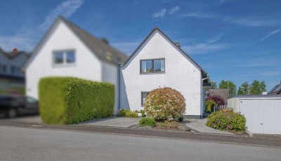 Exklusive 5 ½ Zimmer-Doppelhaushälfte in Niedernhausen, Garten, Einliegerwohnung, Garage