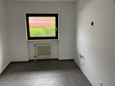 Preiswertes, modernisiertes 5-Zimmer-Reihenendhaus in Ötigheim