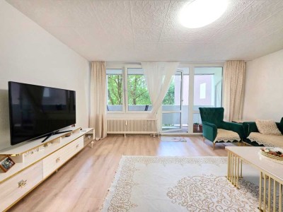 PROVISIONSFREI: Gepflegte und renovierte 3-Zimmer Wohnung mit Balkon