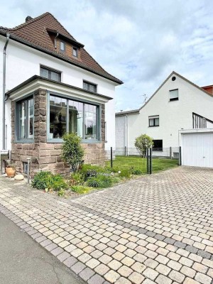 PROVISIONSFREI: Große Villa/Einfamilienhaus mit Nebengebäude und großem Garten