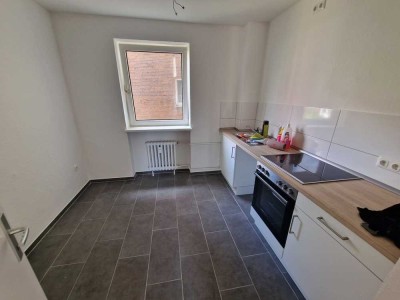 *In schick saniert und mit Balkon*