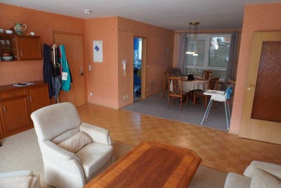Ideal für Geschäftstätige: zentrales  3-Zimmer-Appartment mit Balkon, EBK u. Gartennutzung in Mainz