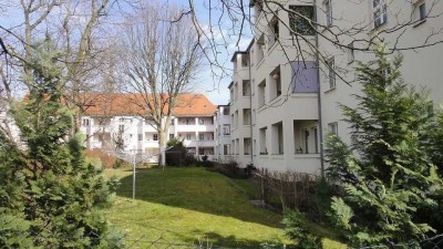 Vermietete 3 Zimmer Eigentumswohnung mit Balkon in Leipzig - Stötteritz