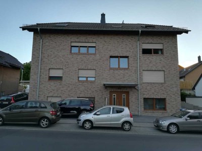 NEUWERTIGE Schöne, moderne drei Zimmer Wohnung in Rhein-Erft-Kreis, Hürth