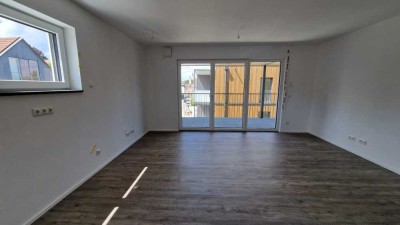 Erstbezug: Moderne 3-Zimmer-Wohnung mit Balkon in zentraler Lage