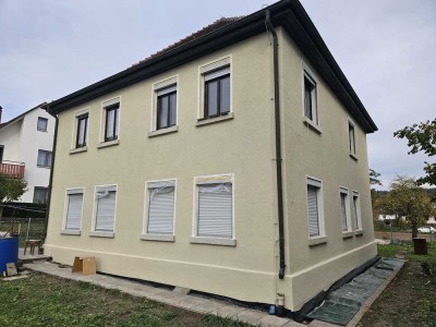 1800 € - 170 m² - 6.5 Zi.