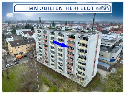 Lichtdurchflutete, bezugsfreie 2-ZKB-Wohnung mit zwei Balkonen zum fairen Preis in Top Lage!