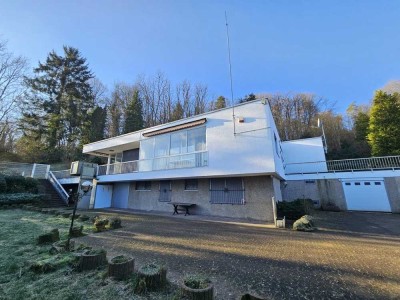 großzügiges Architektenhaus / viele Extras in ruhiger Waldrandlage von Blieskastel-Lautzkirchen