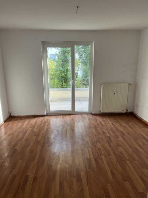 Helle 3-Zimmer-Wohnung mit Balkon im 1. OG in Wuppertal-Heckinghausen