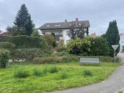 Schöne, sonnige 4 Zi-ETW in 3 Famileinhaus