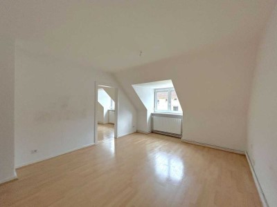 Hübsche 3 Zimmer-Dachgeschosswohnung in der Südstadt