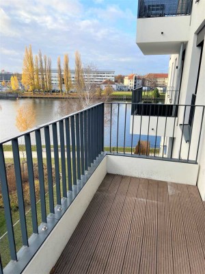 Dein Spreeidyll! Helle 2 Zimmer mit Balkon und Einbauküche