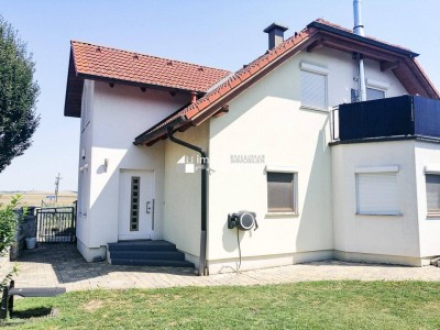 6 Zimmer, Ruhelage - Modernes Haus zum sofort Einziehen!