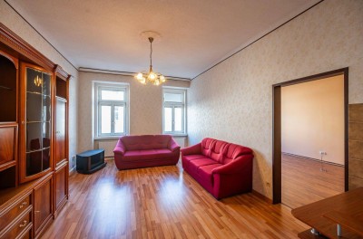 ++NEU++ Großzügige 5-Zimmer Altbauwohnung (modernisierungsbedürftig) - adaptierbarer Grundriss
