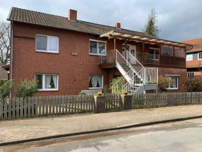 Modernisiertes Zweifamilienhaus in idyllischer Feldrandlage