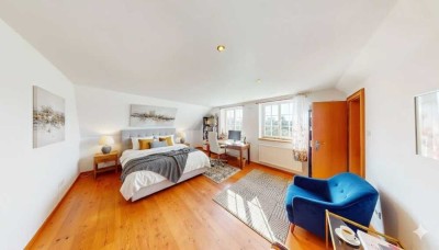 Schöne Dachgeschoss-Maisonette mit Schlafgalerie