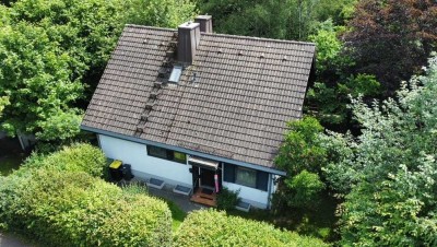 Haus im Grünen mit Privatwald