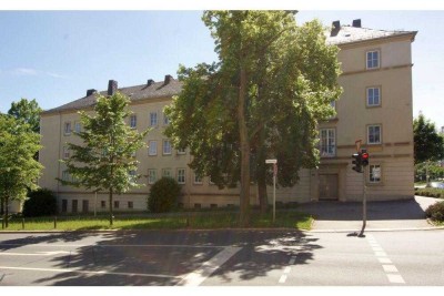 Freundliche 3 Raumwohnung in zentraler Lage mit Badewanne und Balkon