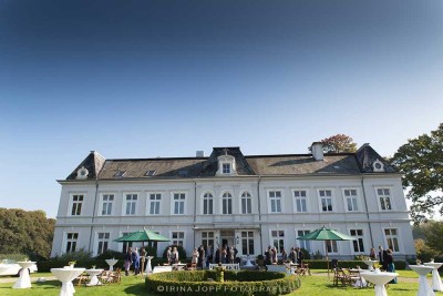 Junge Wohnung, teilmöbliert, befristet mit direktem Blick auf den N-O-K