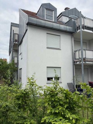 Schöne 3-Zimmer Wohnung mit großem Gartenanteil, Nürnberg-Reichelsdorf in ruhiger Lage