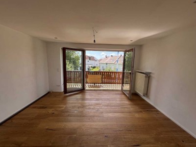 Neuwertige 3-Zimmer-Wohnung mit geh. Innenausstattung in Bruckberg