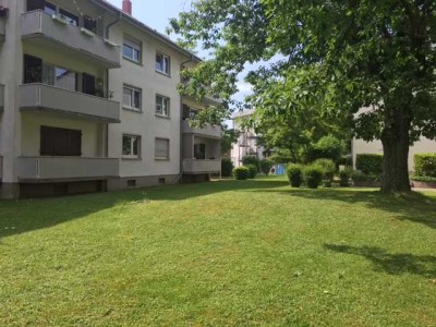 Vermietete 3-Zi.-Whg. mit Schwedenofen und Balkon im Stadtteil Mooswald-Ost zu verkaufen