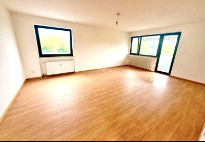 Zwei Zimmerwohnung in Köln zu mieten, saniert