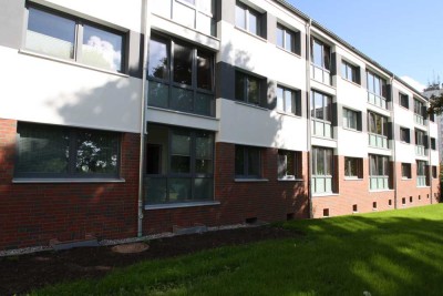 *** Sehr schöne 3-Zimmer Wohnung mit verglastem Balkon***
