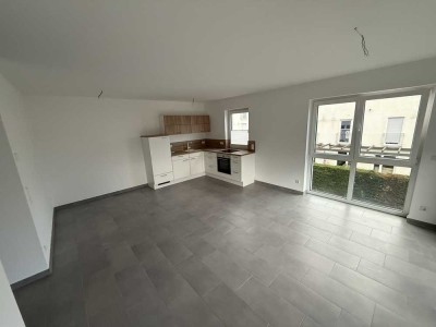 Moderne 2-Zi-Wohnung mit Balkon in Hattersheim