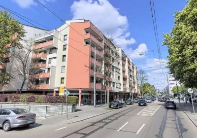 Großzügig geschnittene 2,5 ZKB Wohnung mit Balkon