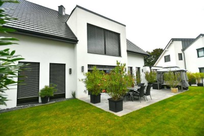 Spitzen-Villa in Bestlage am Golfplatz, Duisburg-Buchholz