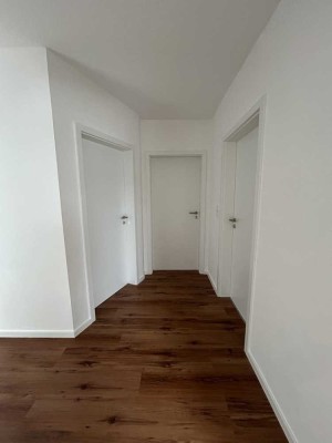 3-Zi.-DG-Wohnung mit Balkon & TG-Stellplatz