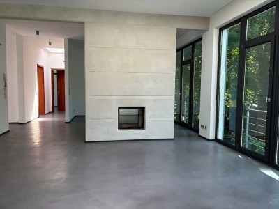 Marienburg-Charme: Designer‑Wohnung mit Kamin, Wintergarten und atemberaubendem Dachgarten!