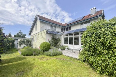 Großzügiges Familiendomizil mit Potenzial für zwei Wohneinheiten und herrlichem Garten