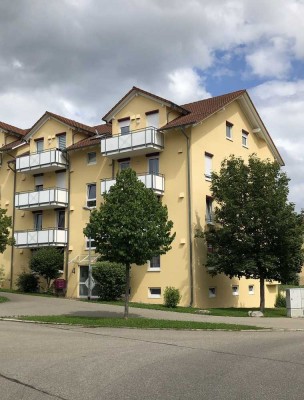 Sonnige 4,5 Zi.Dachgeschoßwohnung,ca 87 qm Nutzfläche,2 Balkone, Bezug sofort,provisionsfrei .