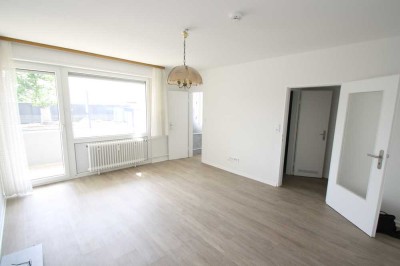 myHome-Immobilien / Supergünstige, lichtverwöhnte 1 Zi-Wohnung mit Sonnenbalkon