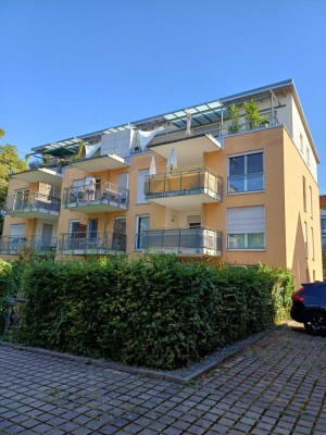 Geschmackvolle, gepflegte 3-Zimmer-Terrassenwohnung mit Garten in Landshut