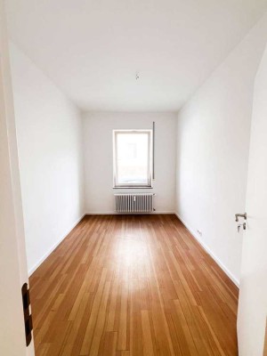 WG-Zimmer in Kornwestheim – große Wohnküche & sofort frei! Zentrale Lage (4)