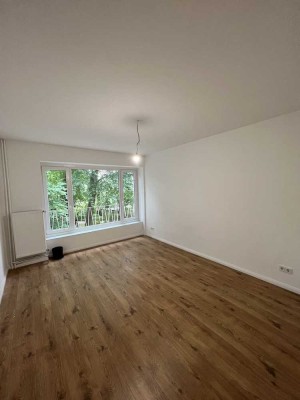 Schicke 2-Zimmer-Wohnung – Erstbezug nach Kernsanierung in Wedel – Verfügbar ab 16.10.2024